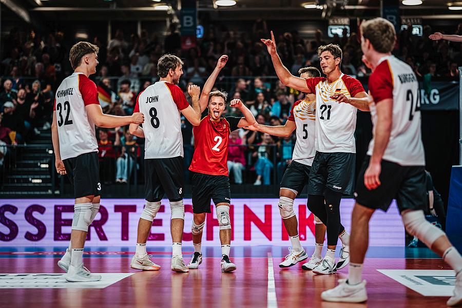 Highlight in Neu-Ulm: DVV-Männer empfangen Olympiasieger Frankreich