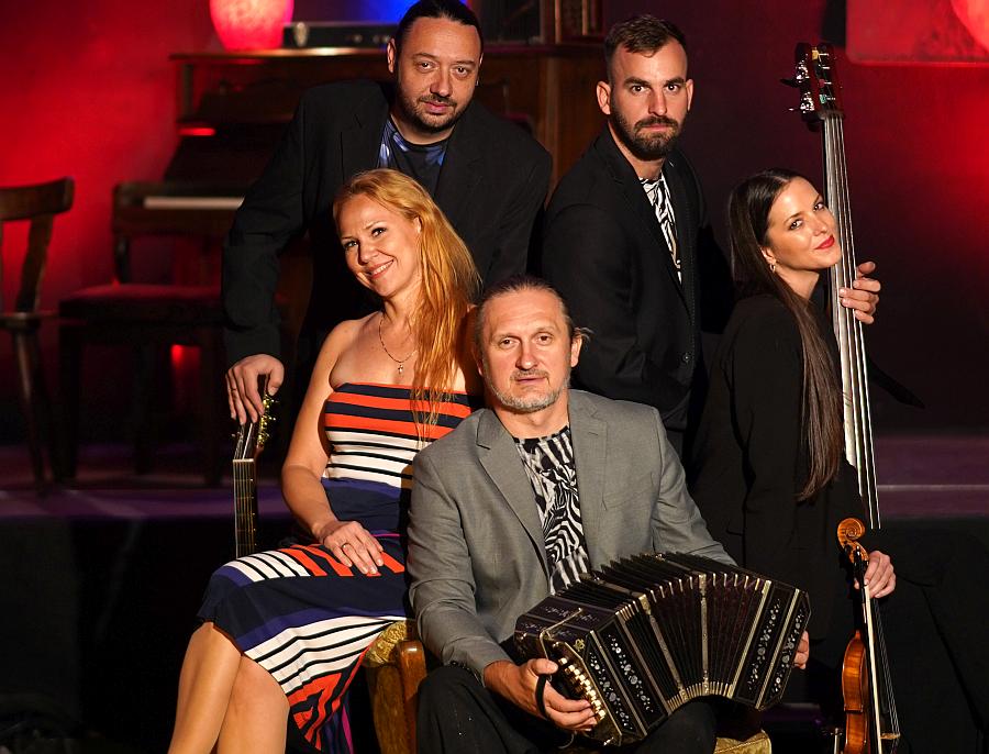Beltango Locomotivo