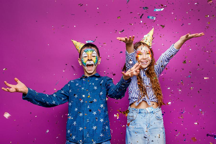 Clown-Workshop und schillernde Seifenblasen in der Waldwelt