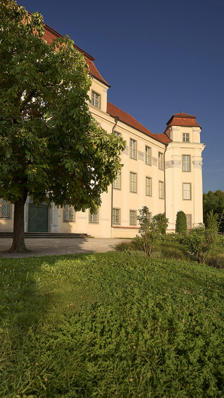 19Südterrasse Neues Schloss Tettnang 002