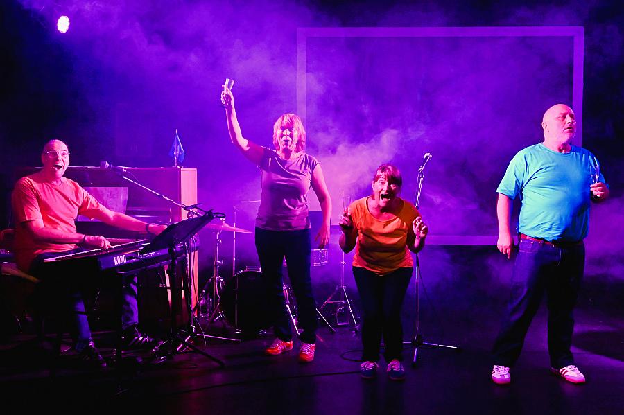 Theater Ravensburg eröffnet Spielzeit zum Tag der Deutschen Einheit