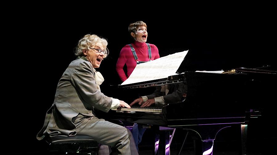 Spielzeit-Eröffnung am Theater Ravensburg mit Musikkomödie