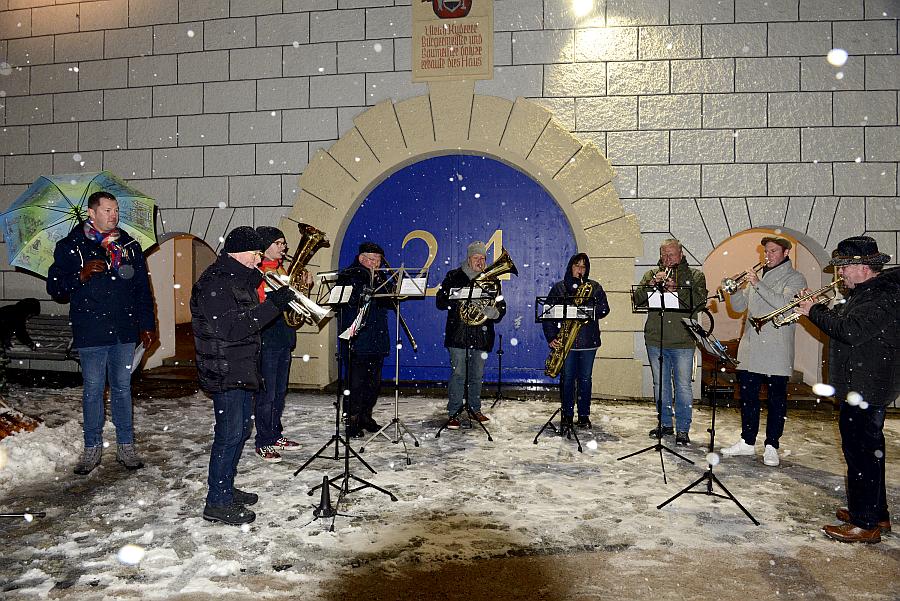 Waldseer Adventszauber – Wo Tradition jeden Abend aufleuchtet