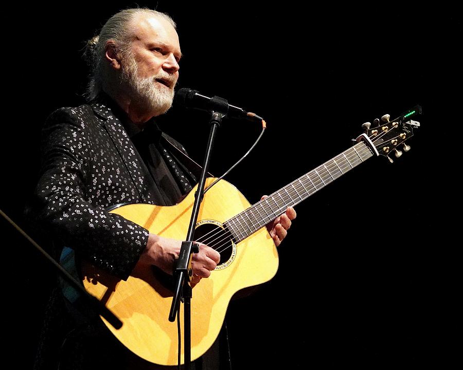 Gitarrist und Singer-Songwriter Beppe Gambetta in Ummendorf